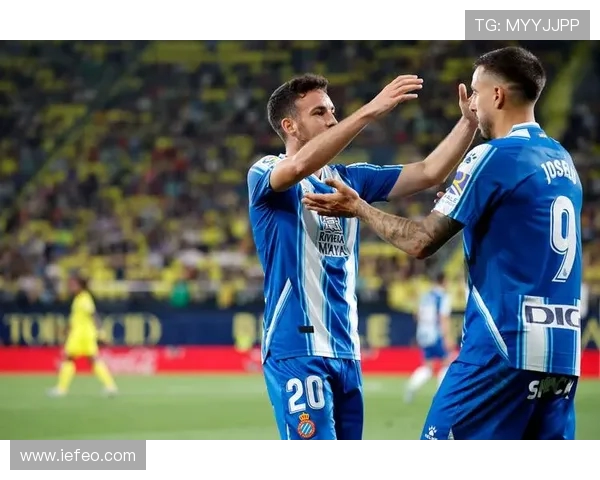 酋长杯巅峰对决！阿森纳 vs 比利亚雷亚尔实况足球激情开战